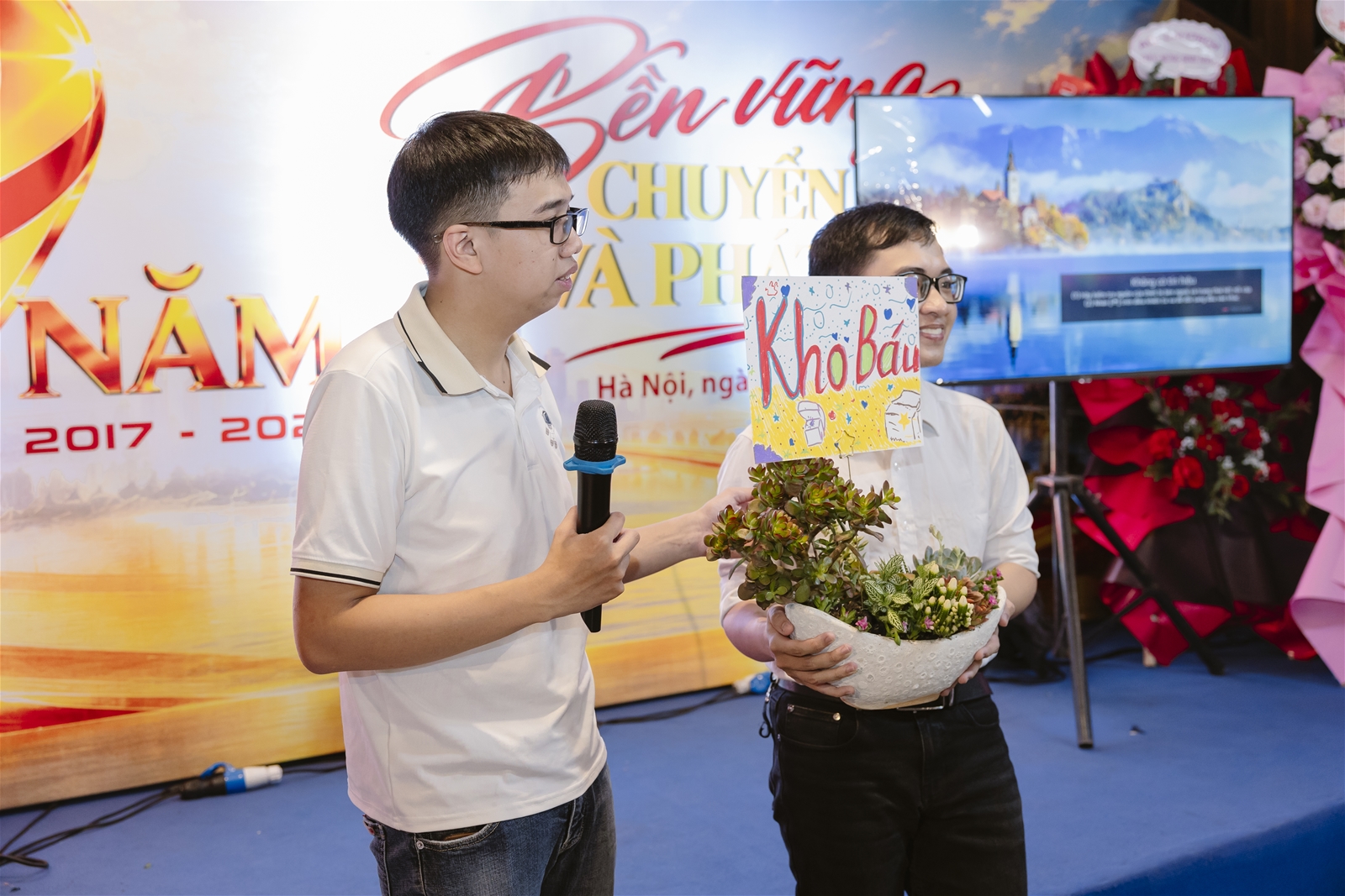 KỶ NIỆM 9 NĂM THÀNH LẬP DALYTECH - VỮNG BƯỚC VƯƠN XA