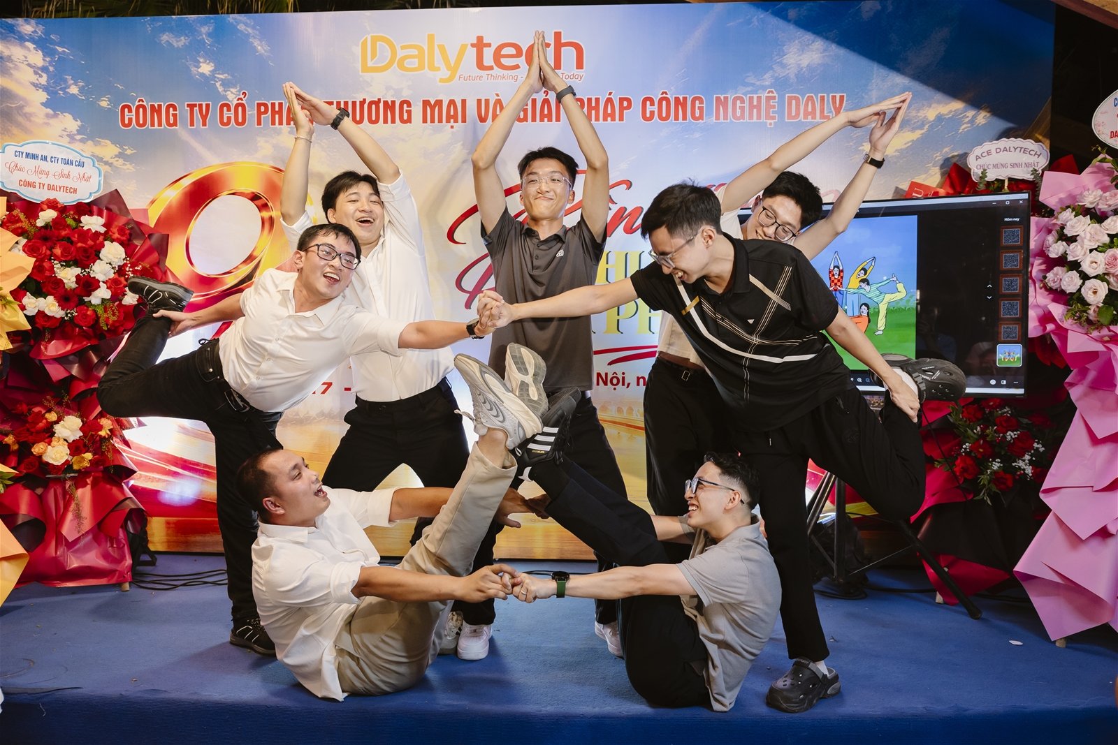 KỶ NIỆM 9 NĂM THÀNH LẬP DALYTECH - VỮNG BƯỚC VƯƠN XA