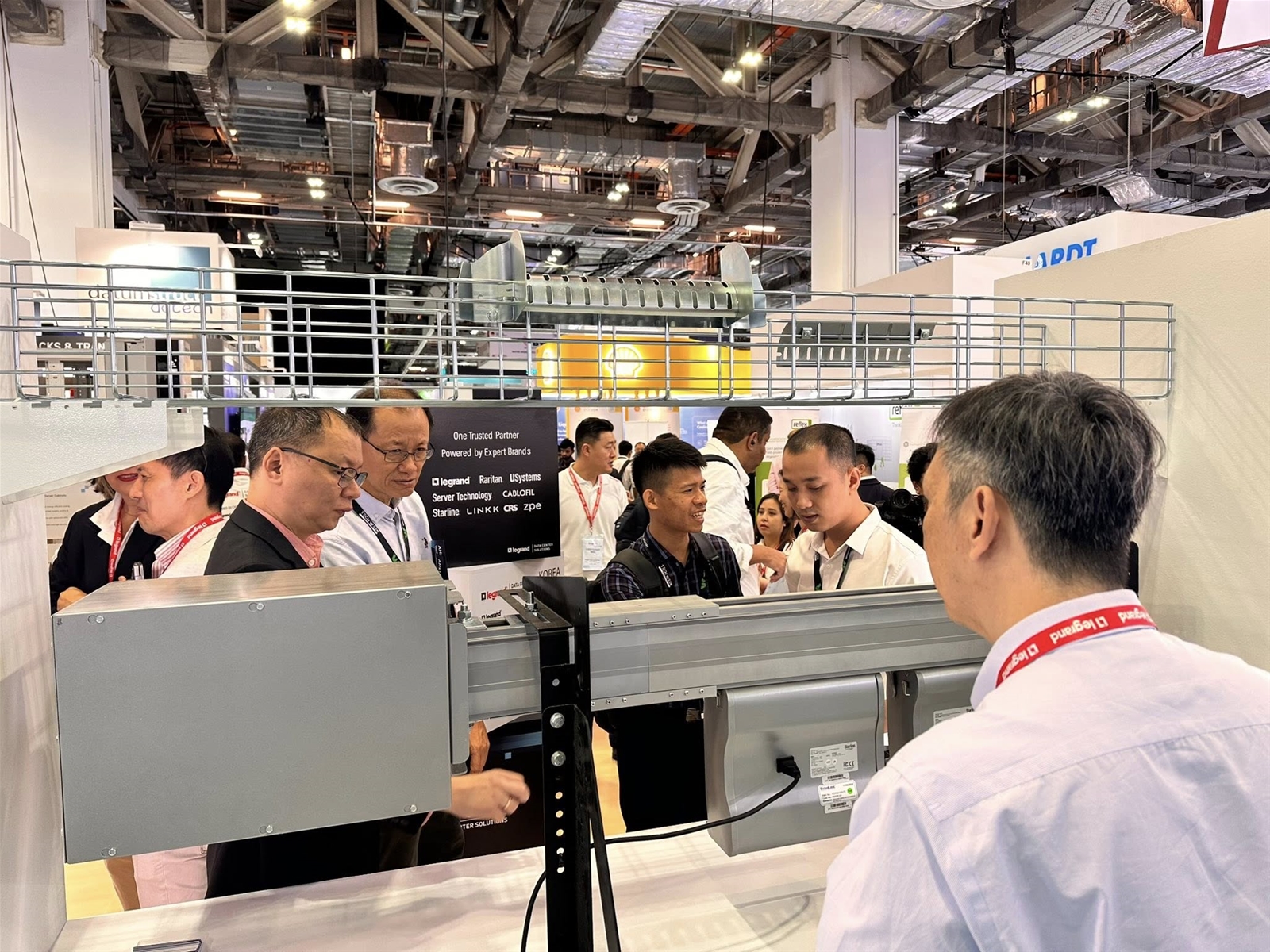 DALYTECH TẠI TRIỂN LÃM DÂT CENTER TECHWEEK SINGAPORE