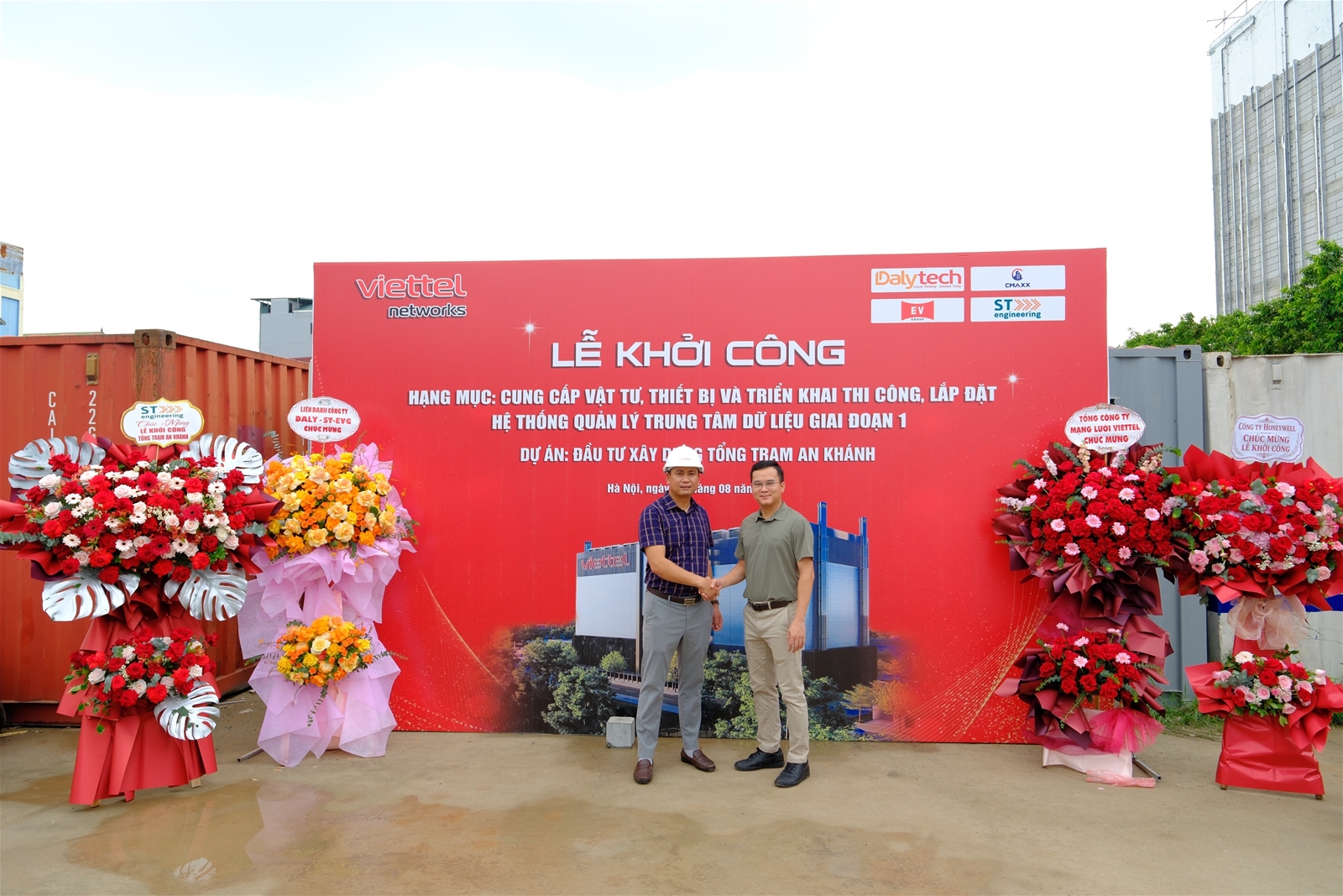 LIÊN DANH CÔNG TY DALYTECH-ST-EVG TỔ CHỨC LỄ KHỞI CÔNG DỰ ÁN TRUNG TÂM DỮ LIỆU LỚN NHẤT MIỀN BẮC